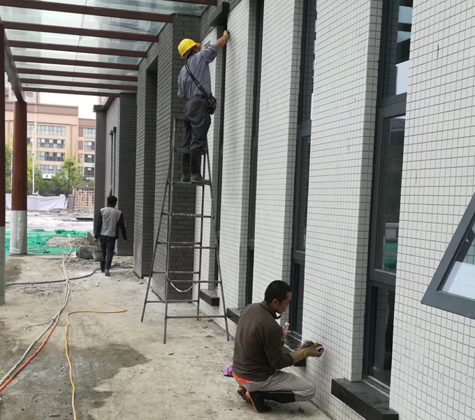 新樓盤(pán)新建筑外墻清洗、建筑清洗工作